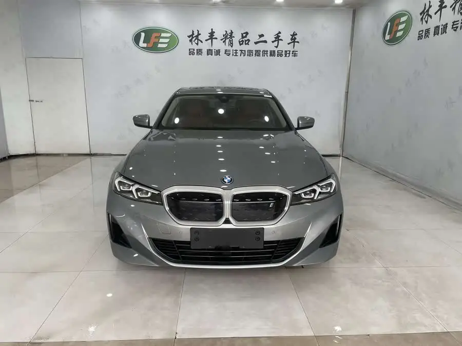 بي إم دبليو i3 2022 eDrive 35 L