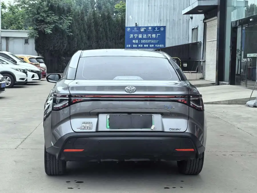 تويوتا bZ3 موديل 2023 616 كم مدى طويل PRO