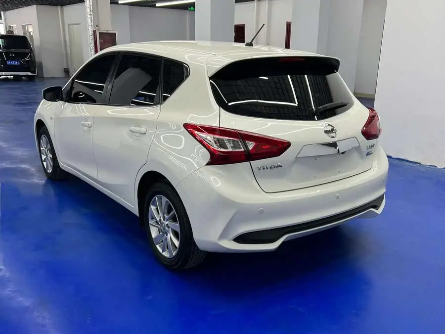 نيسان تييدا 2020 1.6 لتر CVT النسخة الذكية