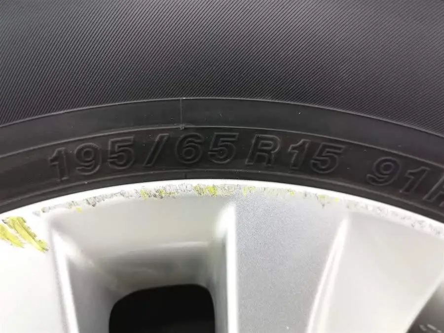 كورولا 2023 1.8 لتر هجينة كهربائية ذكية إصدار رائد