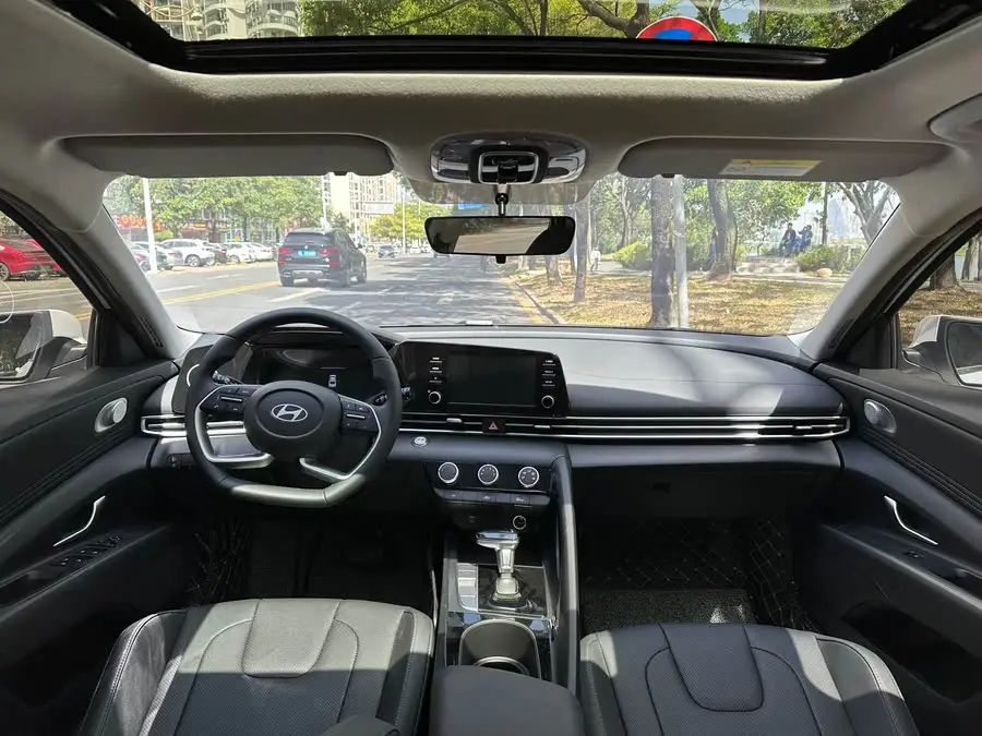 إيلانتر 2023 1.5 لتر CVT GLX النخبة