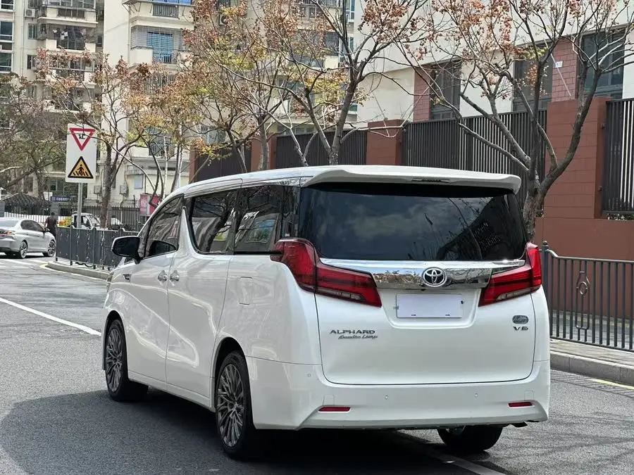 ألـفـارد 2018 3.5L النسخة الفاخرة