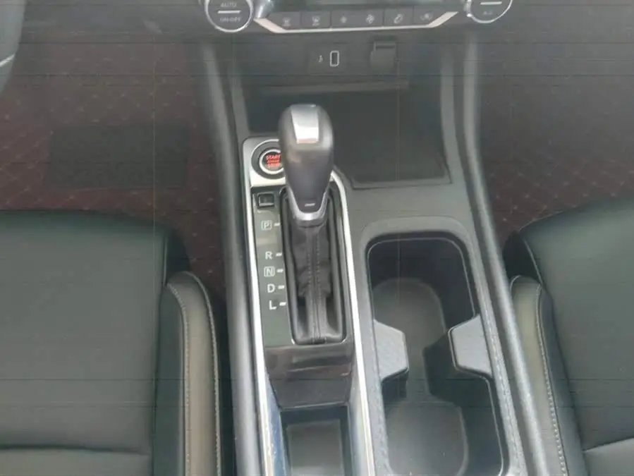 2021 نيسان سيلفي 1.6L XL CVT إصدار الاستمتاع