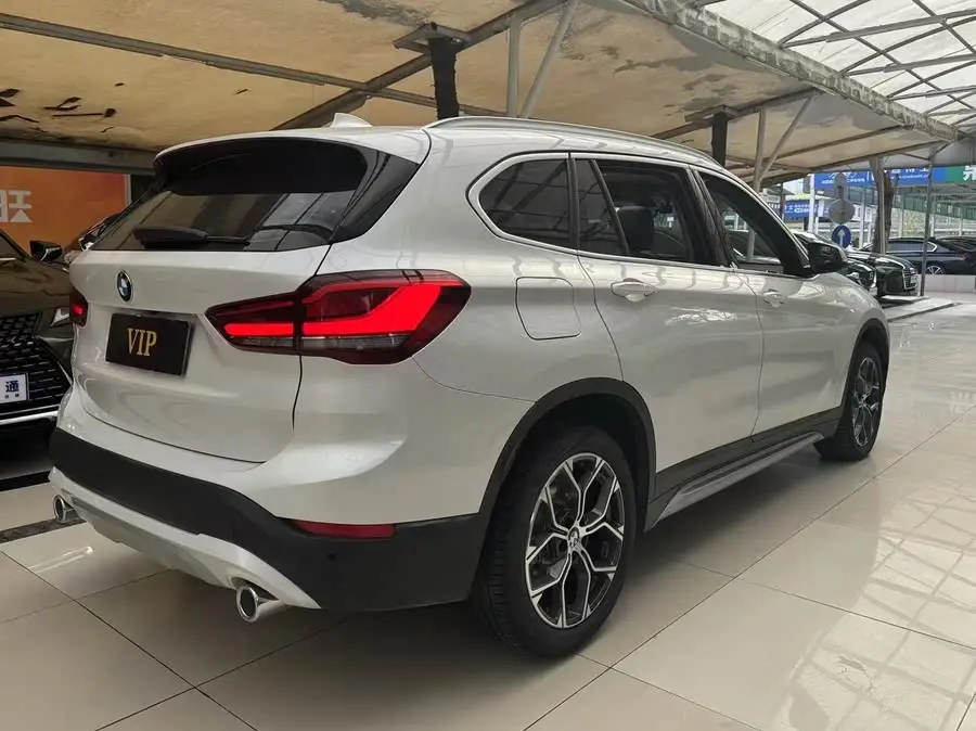 BMW X1 2022 sDrive20Li Luxury Edition