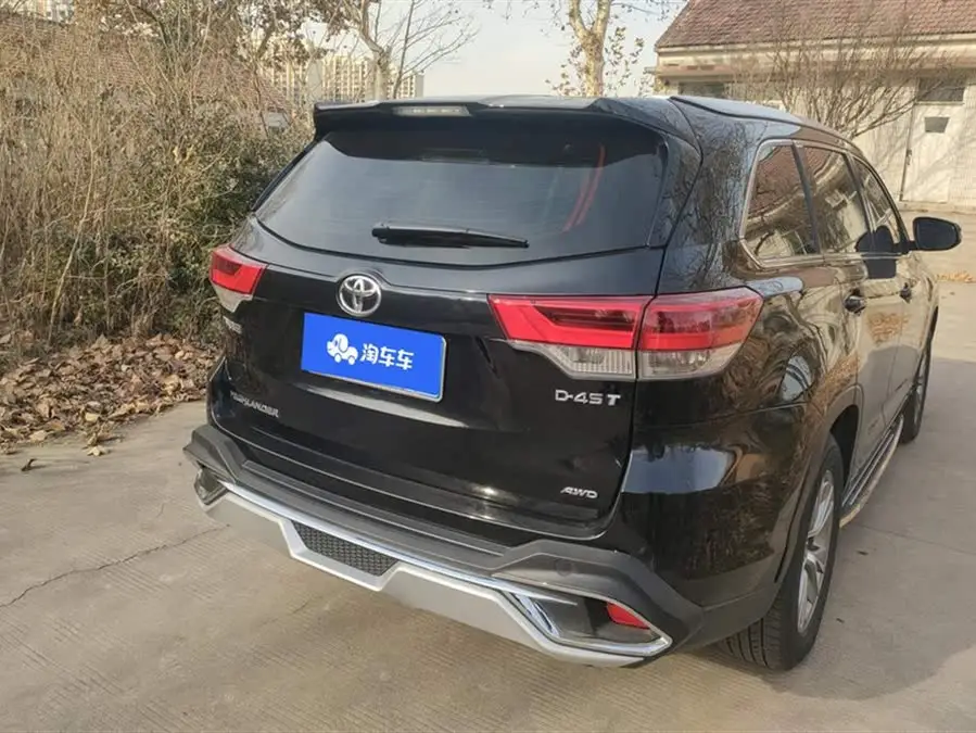 2021 هايلاندر 2.0T نسخة النخبة ذات الدفع الرباعي 7 مقاعد