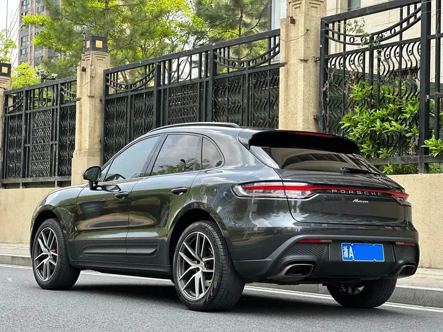 2023 Macan Macan 2.0T