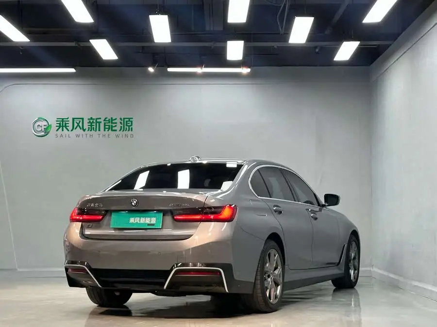 بي إم دبليو i3 2022 eDrive 35 L