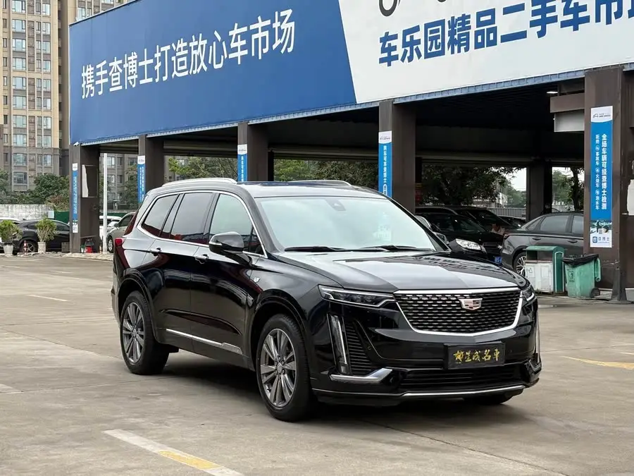 كاديلاك XT6 2022 2.0T طراز ستة مقاعد دفع ثنائي فاخرة