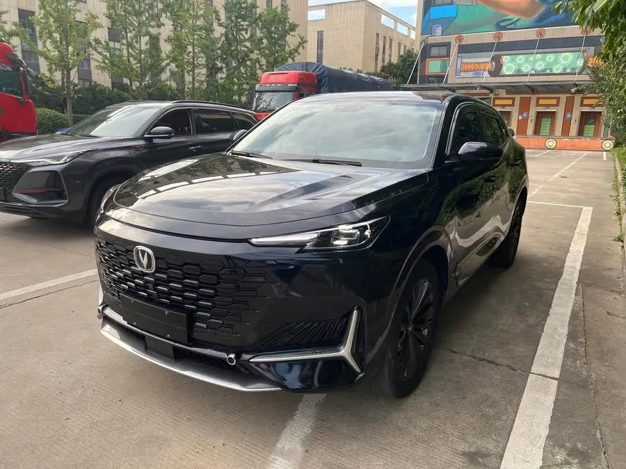 شانجان UNI-K 2021 2.0T الفئة الممتازة