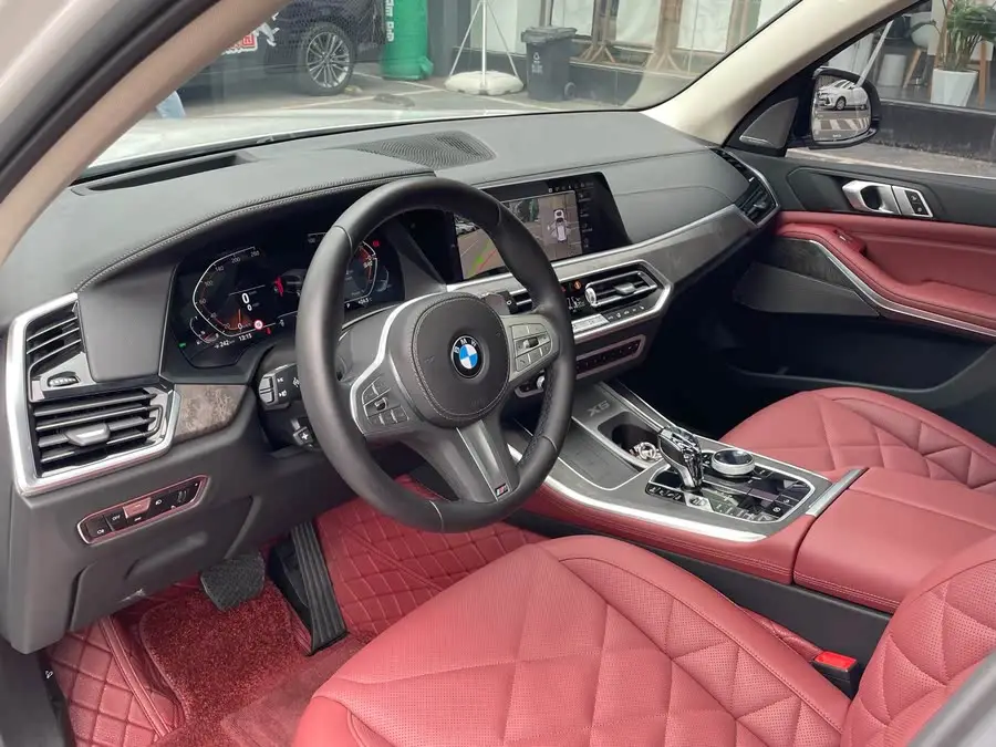 بي إم دبليو X5 2022 xDrive 30Li حزمة M الرياضية المتميزة