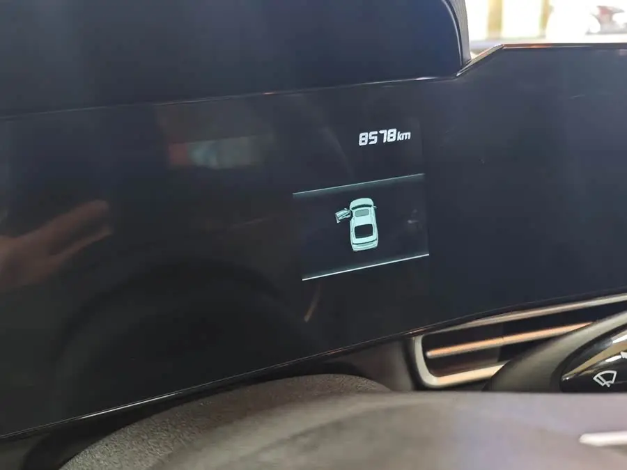 Elantra 2023 1.5L CVT LUX Premium Edition