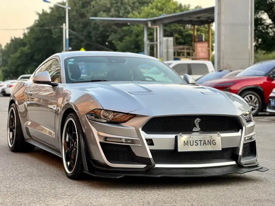 موستانج 2020 نسخة 2.3 لتر EcoBoost حزمة الأداء المتقدمة