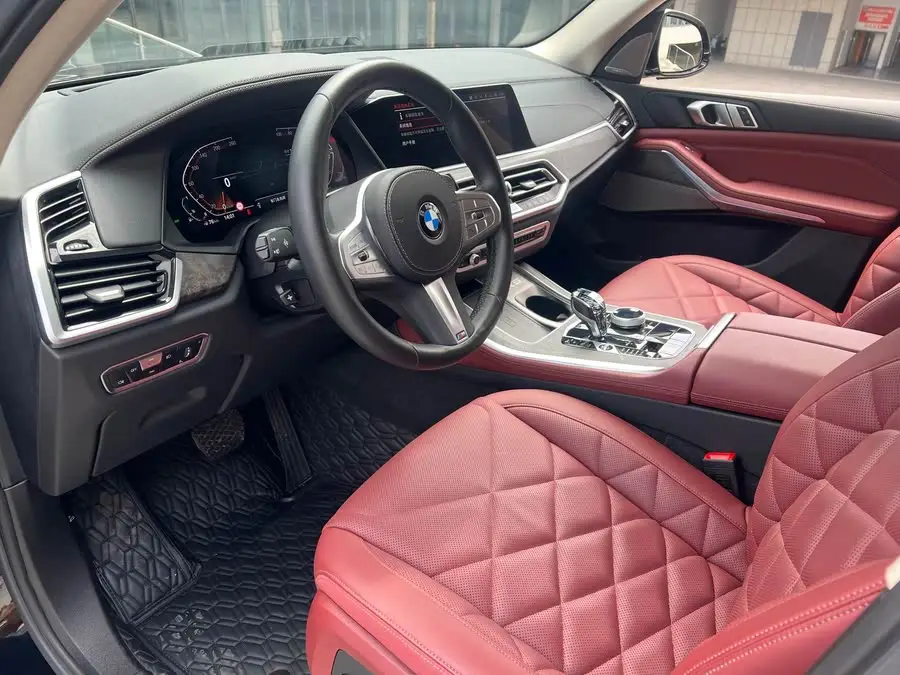 بي إم دبليو X5 2022 xDrive 30Li باقة M الرياضية الفاخرة