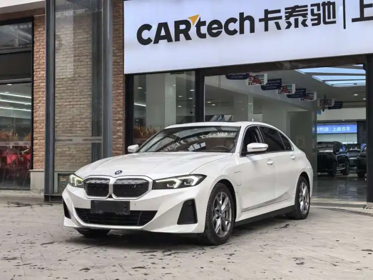 BMW i3 2022 eDrive 35 L