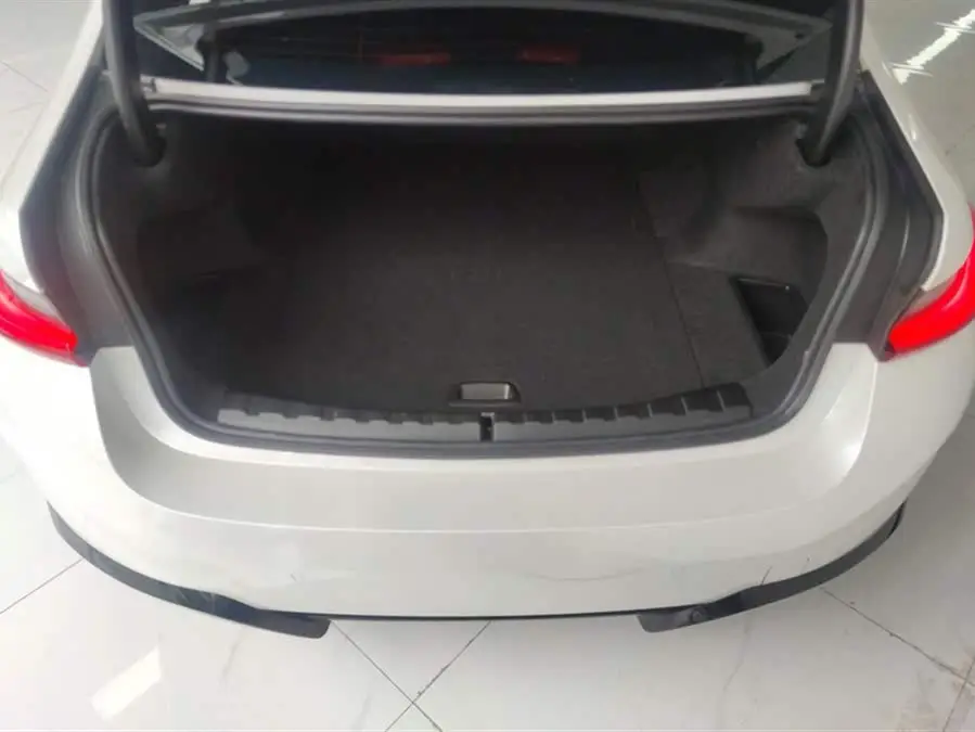 بي إم دبليو i3 2022 eDrive 35 L