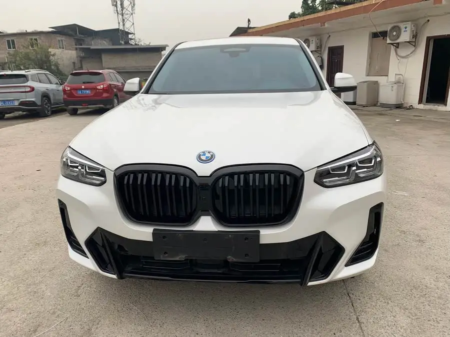 BMW iX3 2024 Leading Model