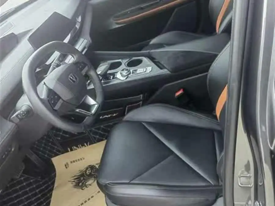 Changan UNI-V 2022 1.5T Sport Version