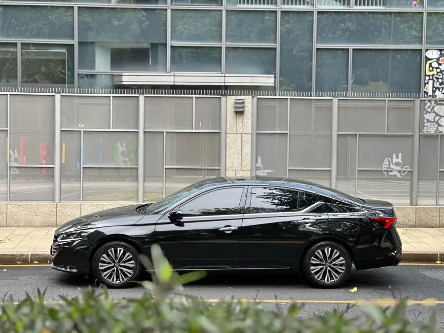 تيانا 2022 2.0L XL-TLS إصدار الاستمتاع