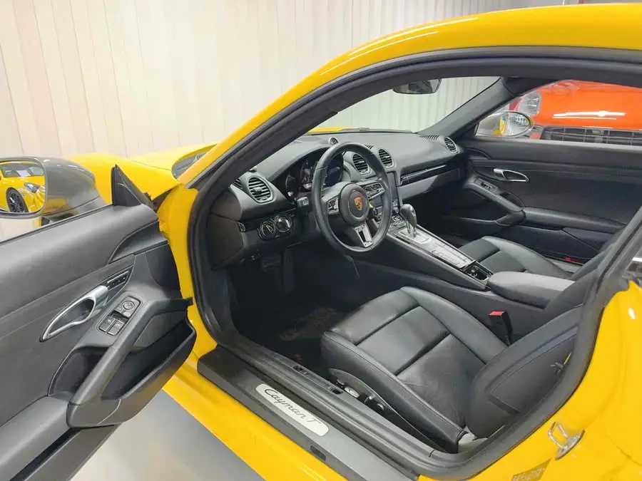 Porsche 718 2019 Cayman T 2.0T