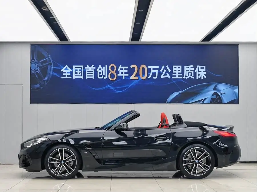 بي إم دبليو Z4 2022 sDrive 25i حزمة رياضية M