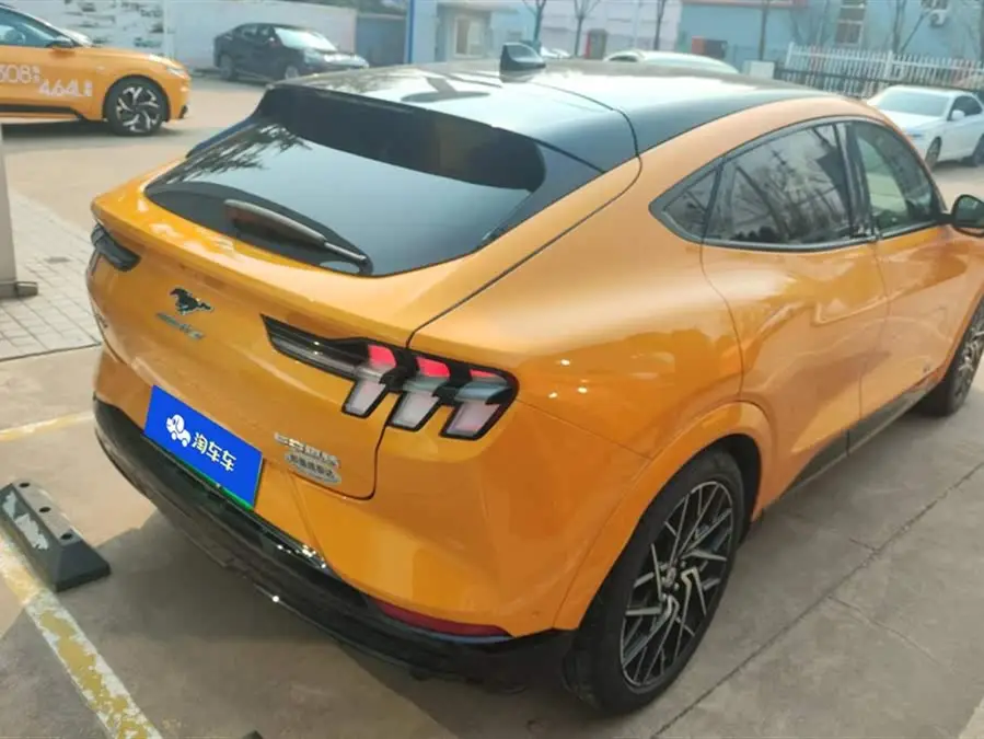 فورد موستانج 2024 إصدار عاصفة GT