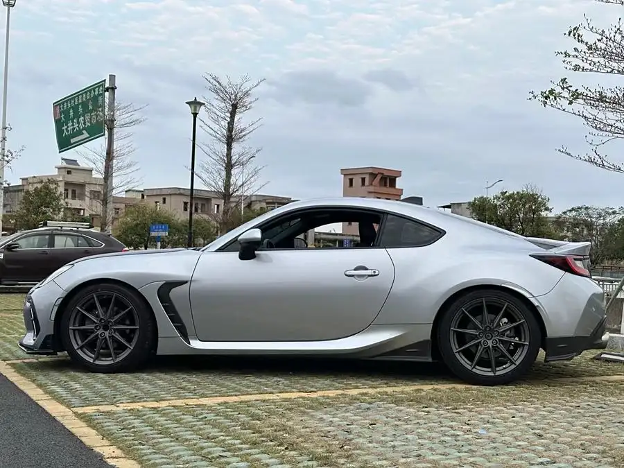 Subaru BRZ 2022 2.4L Manual