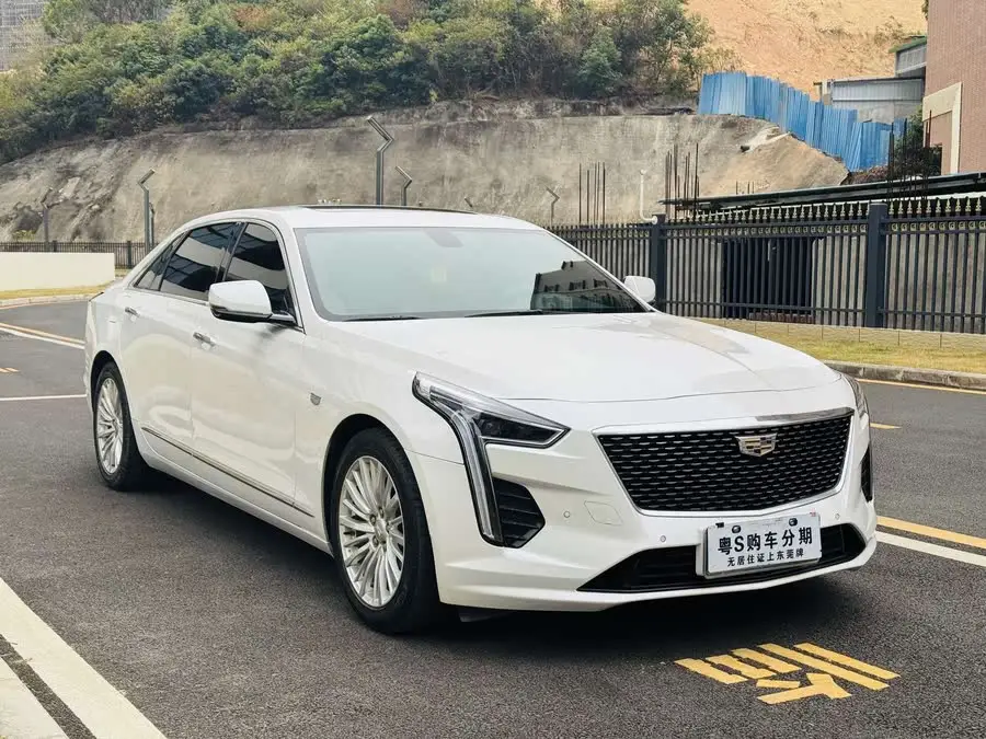 كاديلاك CT6 2021 28T النخبة