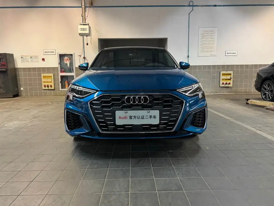 2023 أودي A3 A3L ليموزين 35 TFSI الرياضية الأنيقة