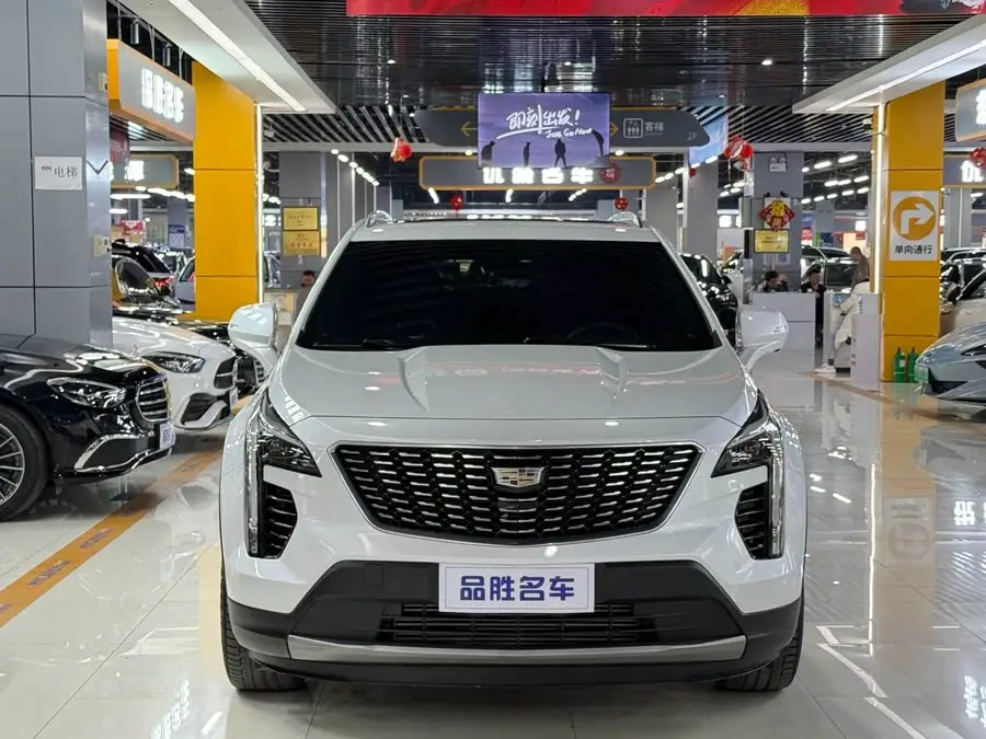 Cadillac XT4 2021 28T FWD Premium