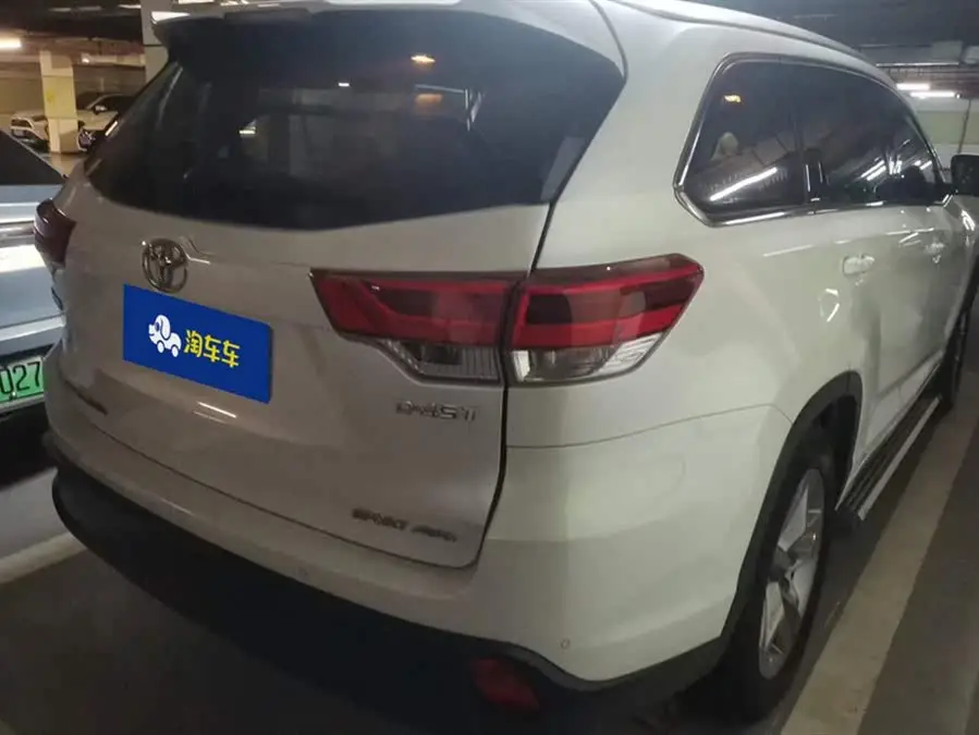 2018 تويوتا هايلاندر 2.0T دفع رباعي نسخة فاخرة 7 مقاعد المواصفات الوطنية VI