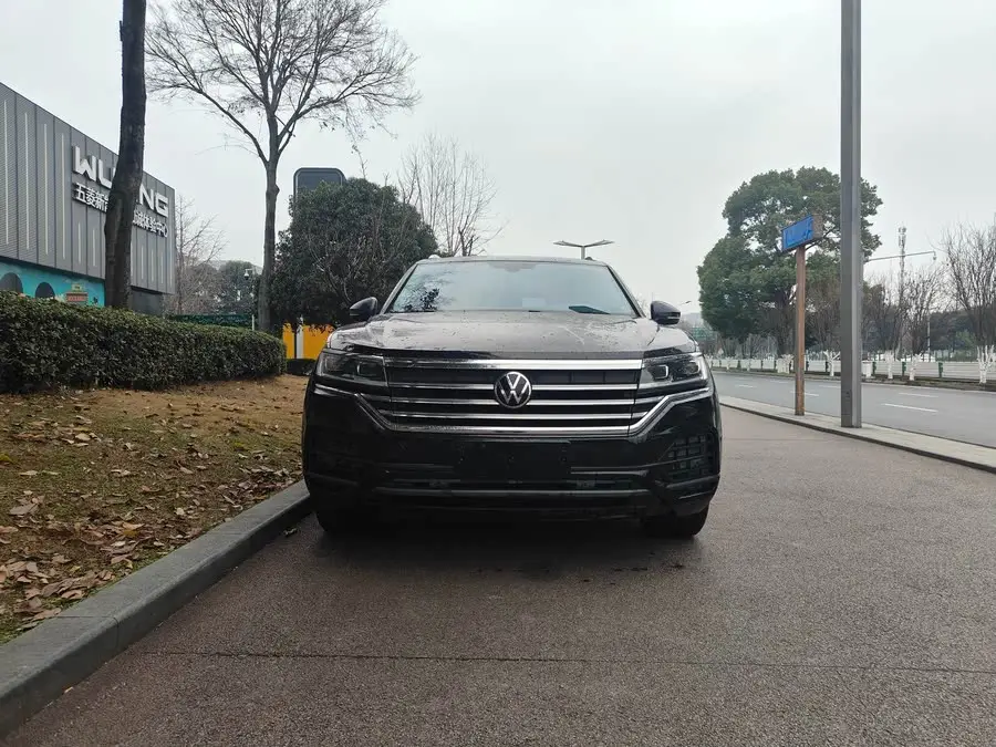 Touareg 2021 2.0 TSI Navigator Special Edition