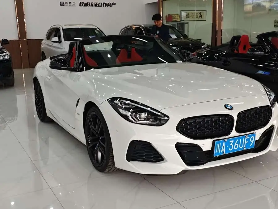 بي إم دبليو Z4 2020 sDrive 25i إصدار فضي محدود