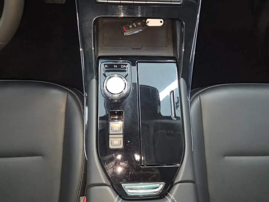 هافال H6 2021 الطراز الجيل الثالث 2.0T أوتوماتيكي دفع ثنائي ماكس