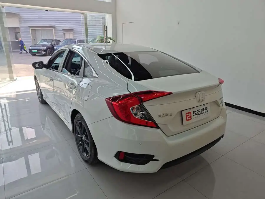 Civic 2019 220TURBO CVT Sport Version National VI