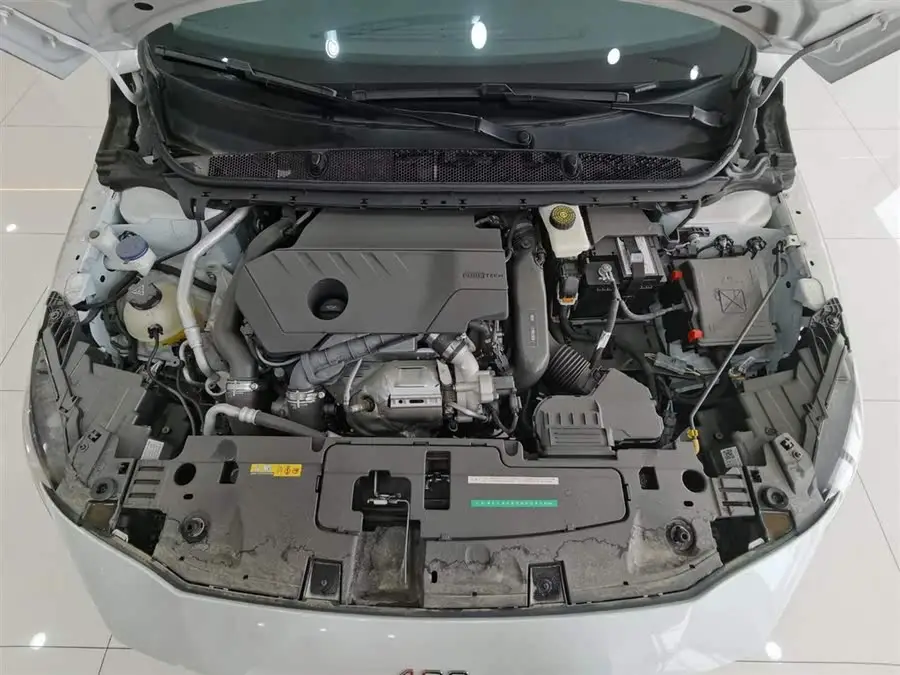 Peugeot 408 2022 1.6T Pursuit Edition