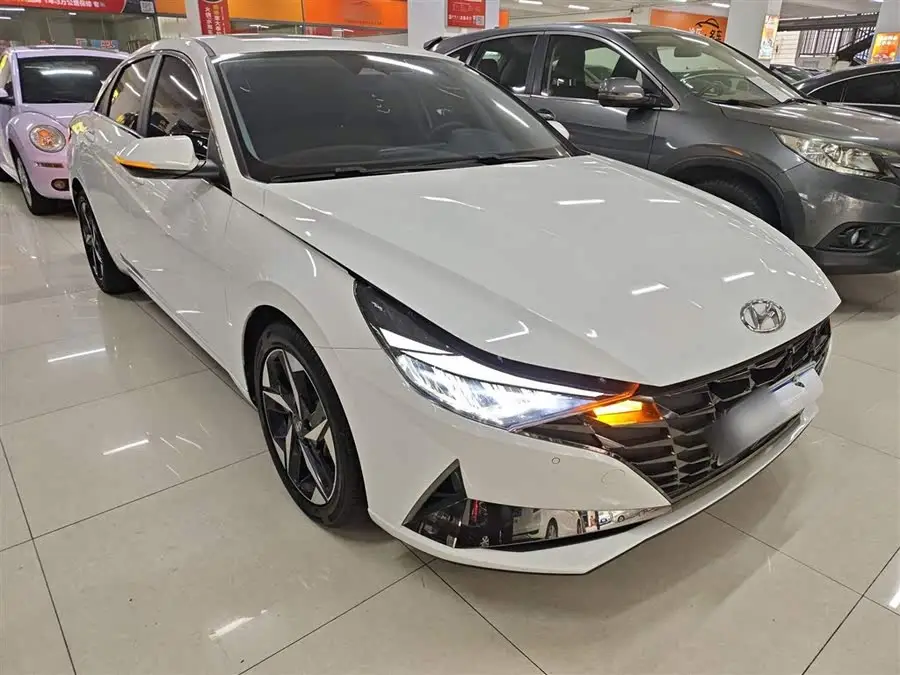 إيلانتر 2022 1.5 لتر CVT LUX النسخة المميزة