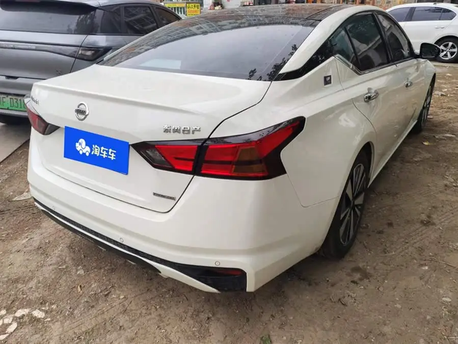 Altima  2021 2.0L XL Comfort Version