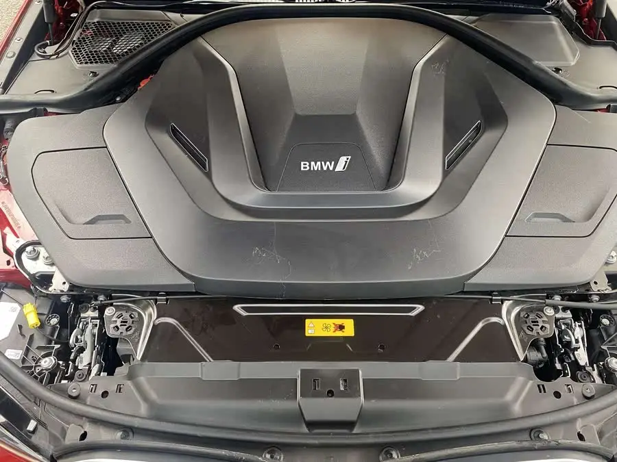 بي إم دبليو i3 2022 eDrive 35 L