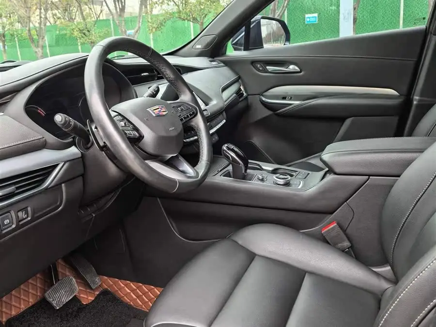 Cadillac XT4 2022 28T Luxury FWD