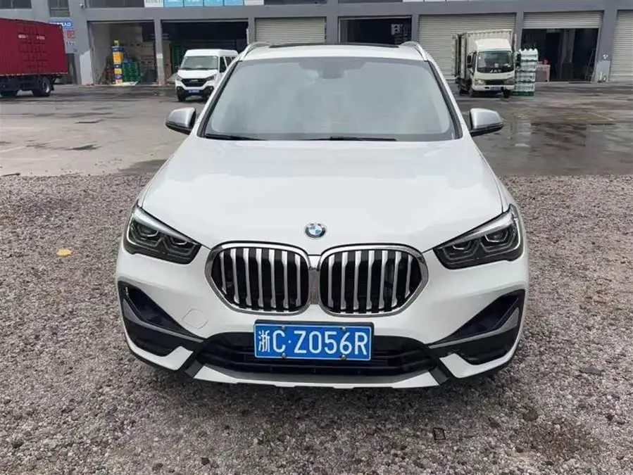 بي إم دبليو X1 2022 sDrive20Li الفئة الفاخرة