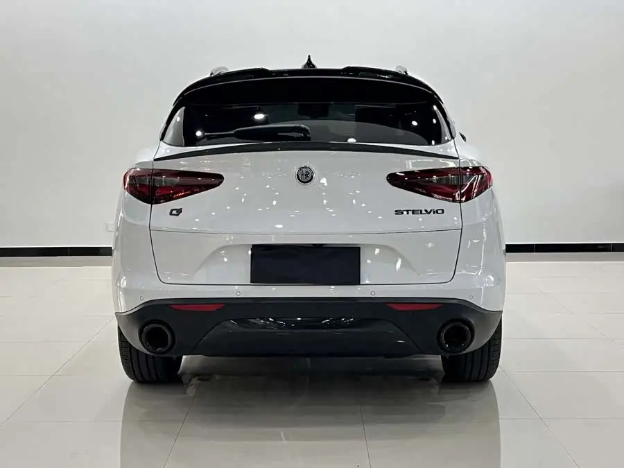 Stelvio 2020 Model 2.0T 280HP Luxury Edition