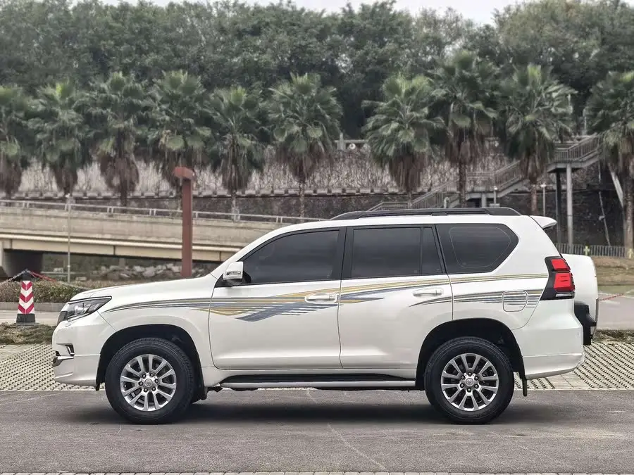 برادو 2019 3.5 لتر أوتوماتيكي TX-L إصدار متميز احتياطي مثبت في الخلف