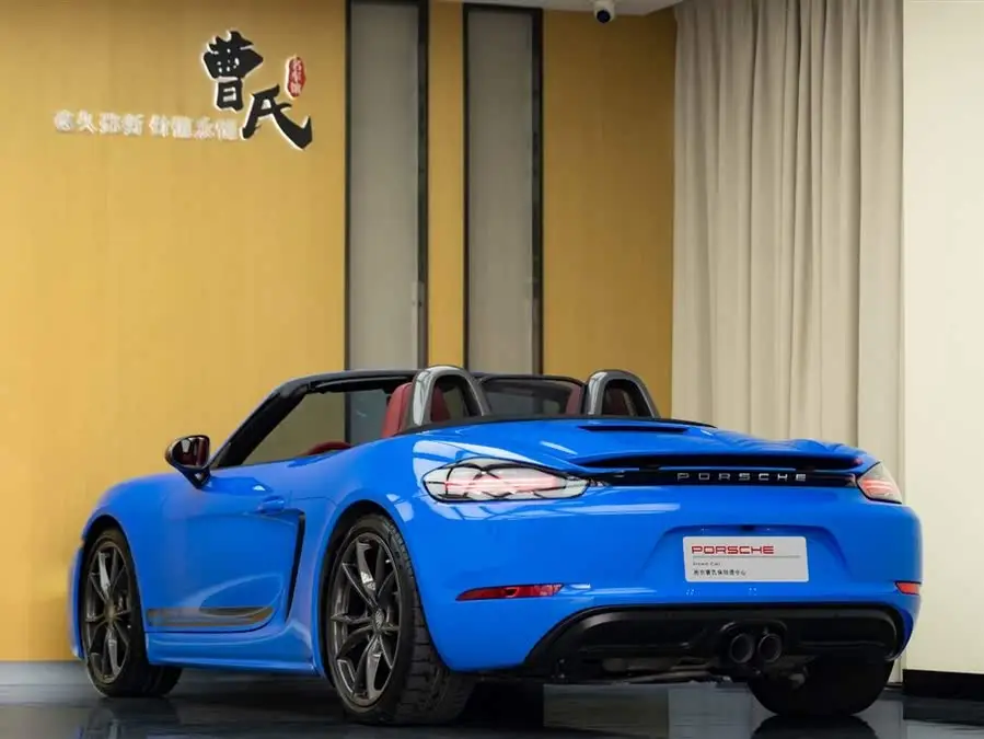 Porsche 718 2022 Boxster T 2.0T
