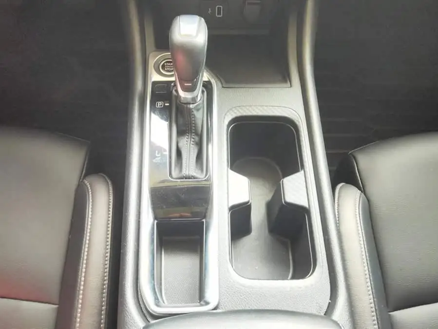 2021 نيسان سيلفي 1.6 لتر XL CVT إصدارة استمتع