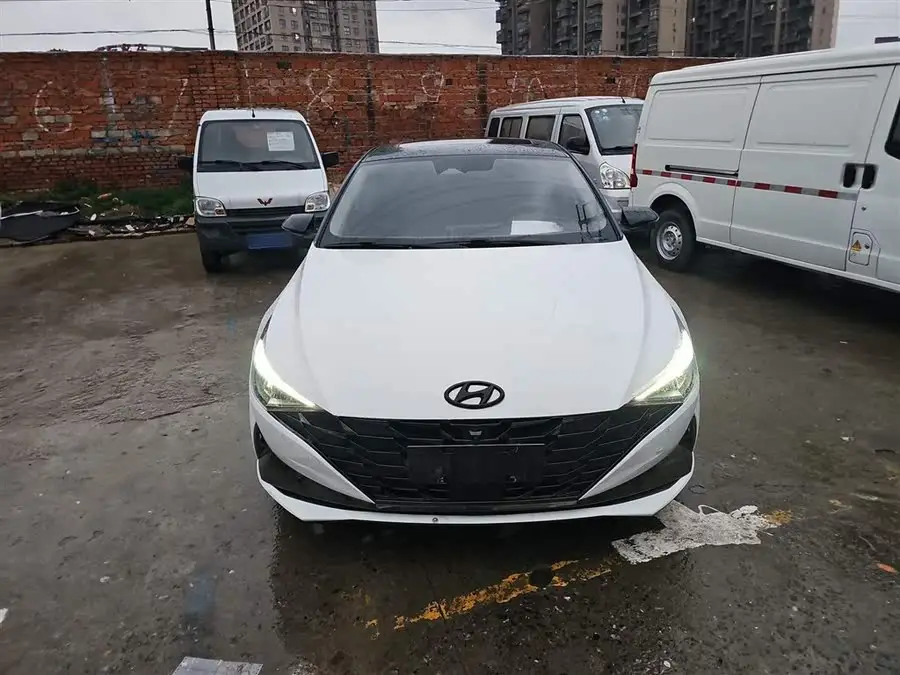 إيلانتر 2021 1.5 لتر CVT TOP الرائد