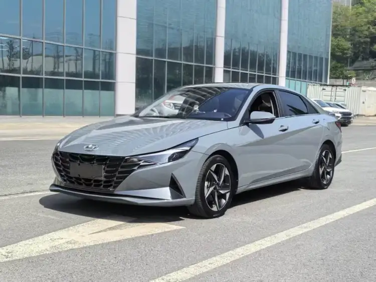 Elantra 2022 1.5L CVT LUX Premium