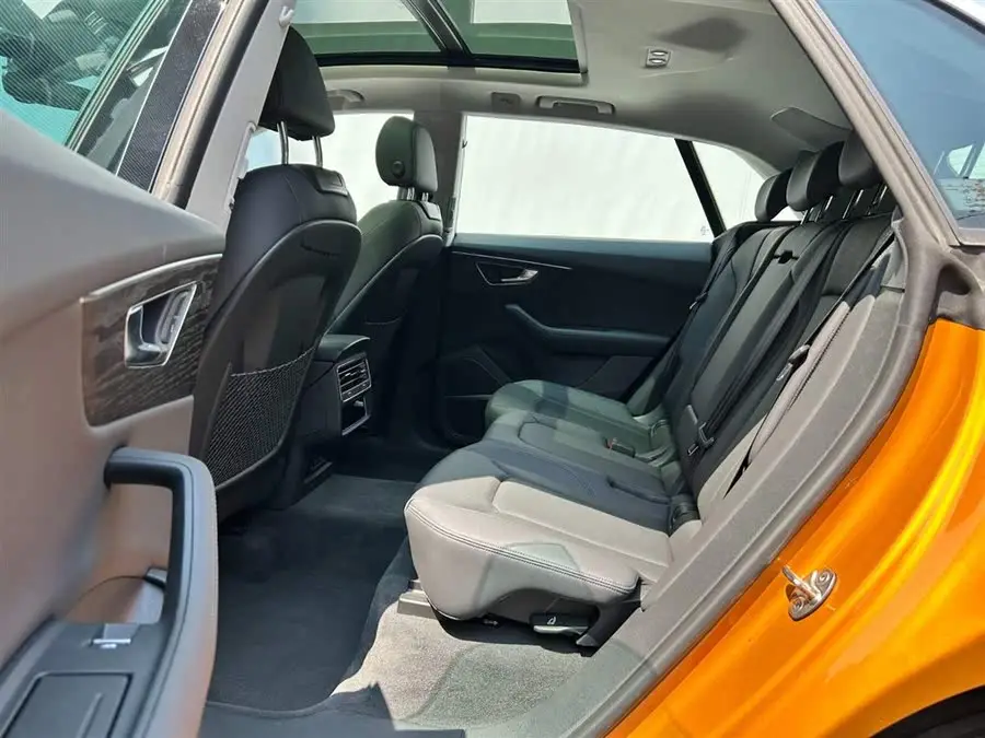 أودي Q8 2023 55 TFSI الفاخرة الديناميكية