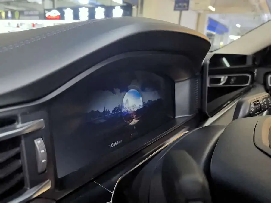 مستكشف 2023 نسخة EcoBoost 285 دفع رباعي بلس 6 مقاعد