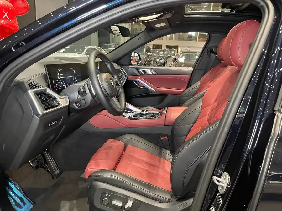 بي إم دبليو X6 2023 xDrive30i حزمة رياضية M