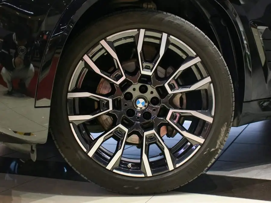 BMW X5 2023 xDrive 40Li M Sport Night Package